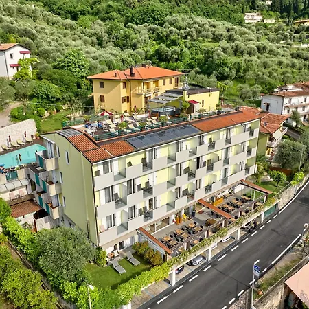 Szálloda Smeralda 3*
